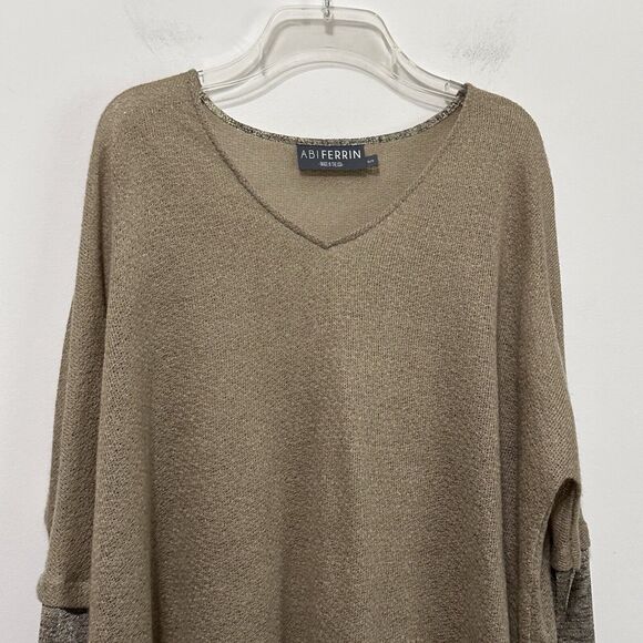 Abi Ferrin Sweater Knit Top S Tan Gold Shimmer Sleeve V Neck Shark Bite Hem Thin - Picture 4 of 12